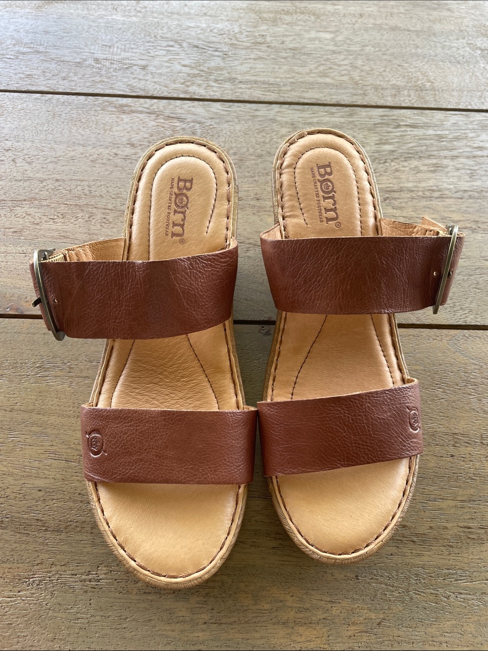 Børn Emily women's wedge sandals in brown leather.
